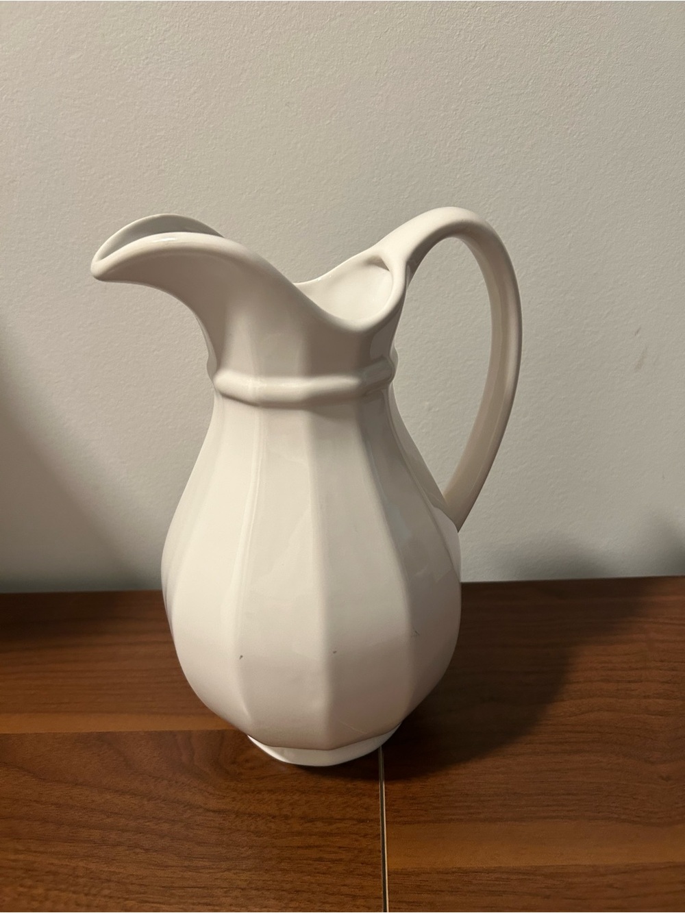 Pfaltzgraff Heritage White Ceramic 2 Quart Pitcher 416